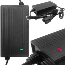 ladowarka-do-elektrycznego-opryskiwacza-akumulatorowego-zasilacz-12v