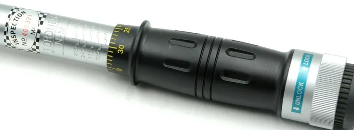 klucz-dynamometryczny-1-2-70-350nm-pro-kod-producenta-bp-7463