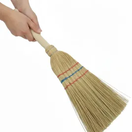 miotla-sorgo-mini-naturalna-miotelka-do-zamiatania-podworka