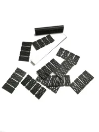 przyrzad-montaz-paneli-podlogowych-dobijak-kliny