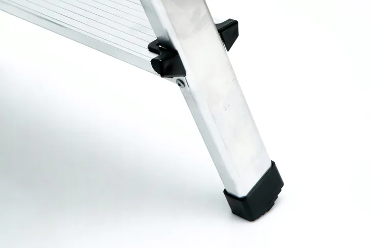 drabina-taboret-2-stopniowy-material-aluminium