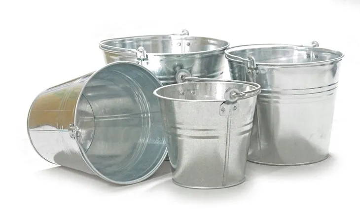 wiadro-czerpak-5l-ocynk-pojemnosc-5-l