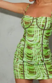b6e105-zielona-sukienka-na-ramiaczkach-prettylittlething-l