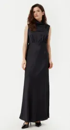 b10d210-czarna-satynowa-sukienka-maxi-hugo-l