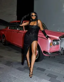 b4b105-czarna-blyszczaca-sukeinka-asymetryczna-labelrail-l