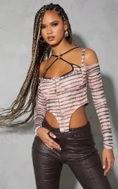 h6c023-kremowo-czarny-top-siateczkowy-prettylittlething-xxs