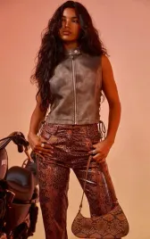 c5c106-szara-rozpinana-kamizelka-top-prettylittlething-l