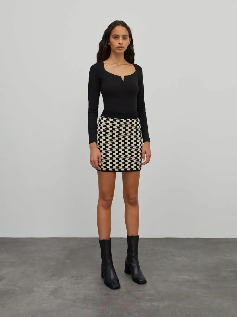 c8c104-czarne-body-emory-edited-xl-stan-nowy