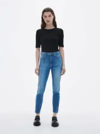 niebieskie-spodnie-jeansowe-reserved-34