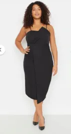 czarna-asymetryczna-sukienka-na-ramiaczkach-trendyol-46