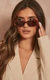 brazowe-okulary-przeciwsloneczne-prettylittlething-one-size