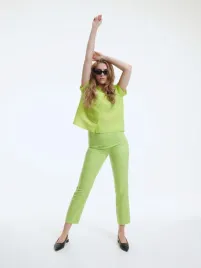 zielone-spodnie-z-kantem-reserved-s