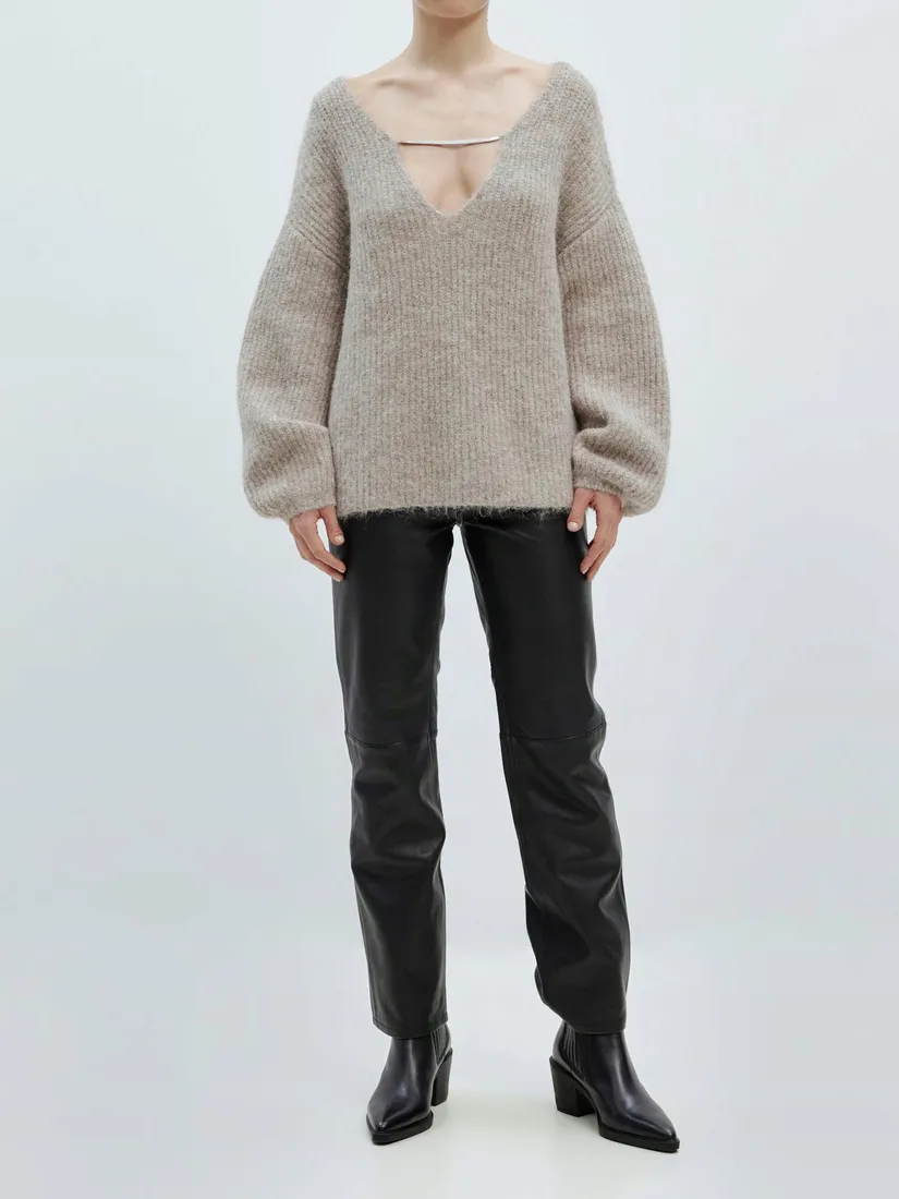 bezowy-sweter-oversize-edited-s-stan-nowy