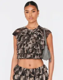 szaro-brazowy-top-z-falbankami-prettylittlething-xl