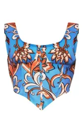 wzorzysty-niebieski-top-na-ramiaczkach-prettylittlething-xxs