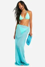 niebieska-maxi-spodnica-na-plaze-boohoo-s