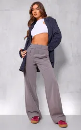 szare-spodnie-z-szeroka-nogawka-prettylittlething-s