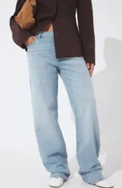 niebieskie-szerokie-spodnie-jeansowe-na-kd-m