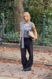 szara-dzianinowa-bluzka-na-kd-l