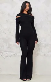 czarny-miekki-kombinezon-z-odslonietymi-ramionami-prettylittlething-xs