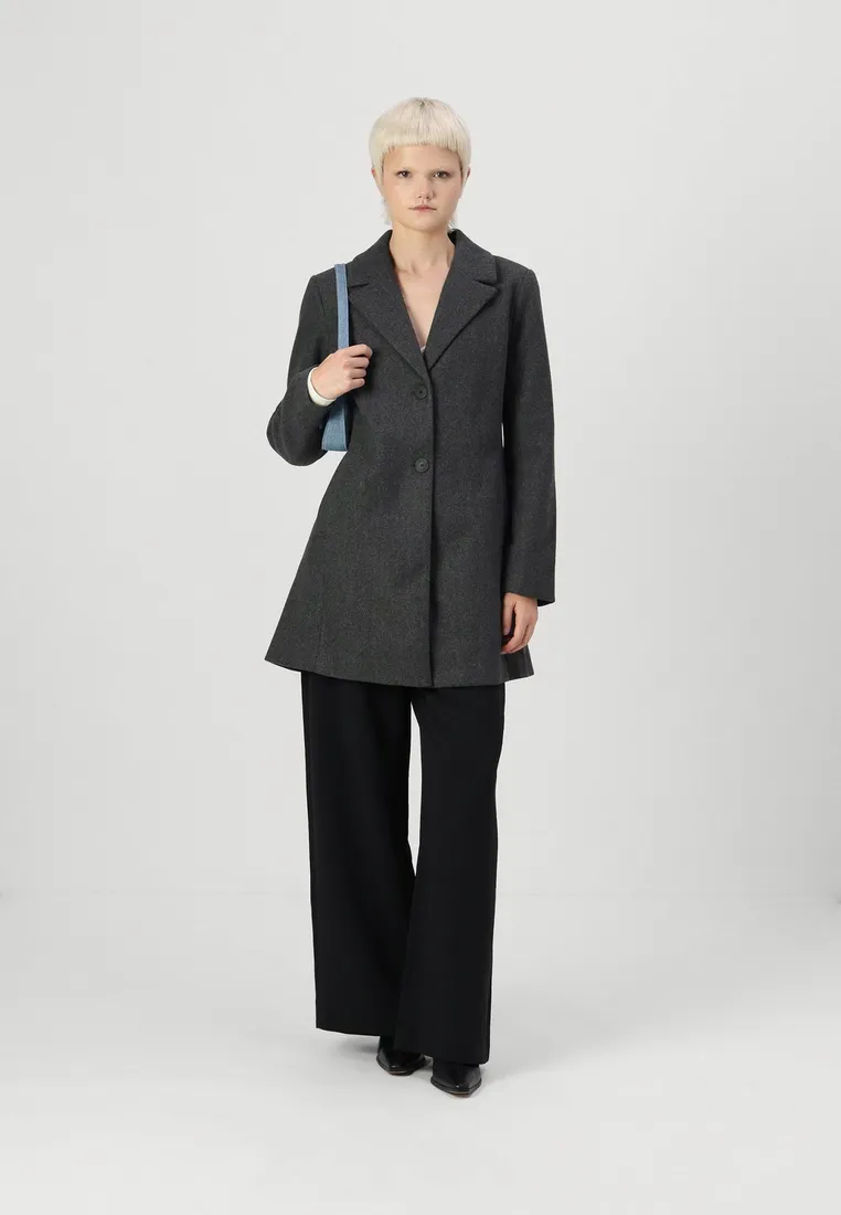 szary-plaszcz-blake-only-l