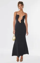 czarna-sukienka-z-wycieciem-na-biuscie-prettylittlething-l