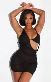 czarna-sukienka-plazowa-z-warkoczykowymi-ramiaczkami-prettylittlething-l