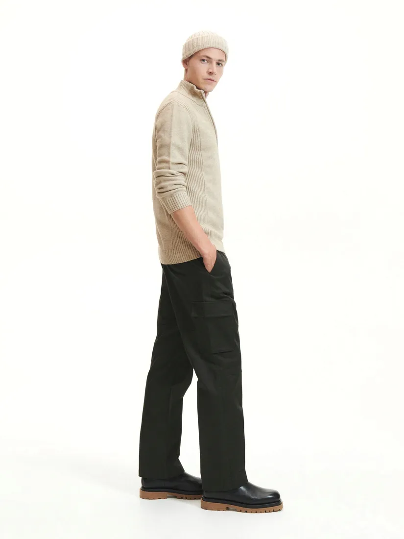 zielone-spodnie-cargo-reserved-m