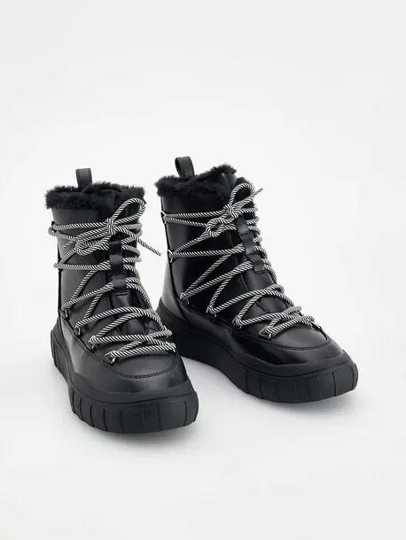 czarne-buty-sniegowce-reserved-37-wzor-dominujacy-bez-wzoru