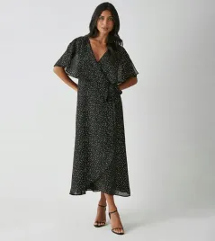 czarna-sukienka-w-zlote-kropki-wallis-xxl