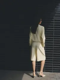 zolte-szorty-z-szerokimi-nogawkami-oversize-mohito-m