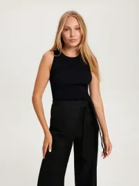 czarne-spodnie-z-wiazaniem-reserved-xs