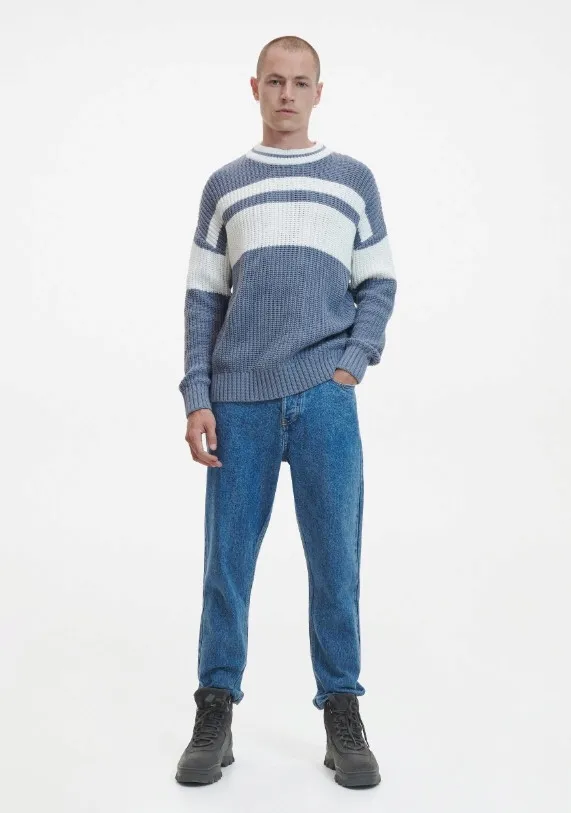 niebieski-sweter-w-paski-oversize-reserved-l-xl