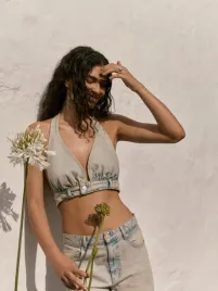 denimowy-top-z-brazowym-tintem-reserved-m