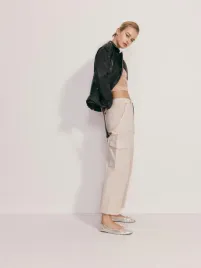 bezowe-bawelniane-spodnie-typu-cargo-reserved-l