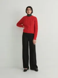 czerwony-sweter-z-warkoczowym-splotem-reserved-m