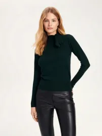 zielony-sweter-z-ozdobnym-wiazaniem-reserved-m