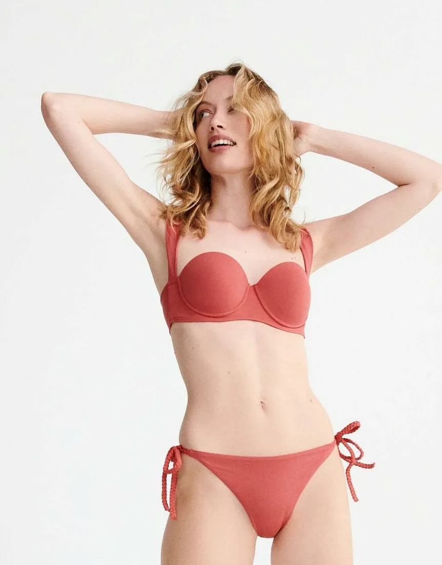 czerwona-gora-od-bikini-reserved-xl
