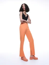 pomaranczowe-spodnie-damskie-z-wiskoza-reserved-s