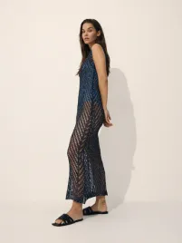 niebieska-narzutka-plazowa-z-metalizowana-nicia-i-cekinami-reserved-l-xl