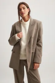 oliwkowa-trzyrzedowa-marynarka-damska-oversize-na-kd-xxs