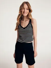 czarne-spodenki-z-elastycznym-pasem-reserved-xs