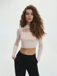 bezowy-top-z-dlugim-rekawem-reserved-s