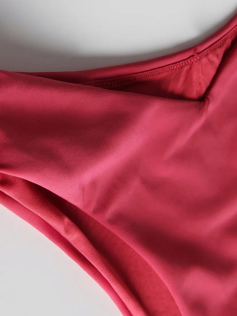 fioletowy-dol-od-bikini-reserved-m