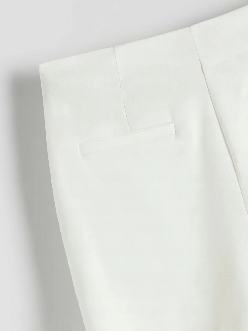 biale-spodnico-spodenki-reserved-l