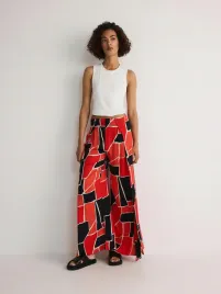 czerwono-czarne-spodnie-z-wiskozy-reserved-xs