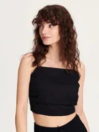 czarny-krotki-top-z-wiazaniem-reserved-s