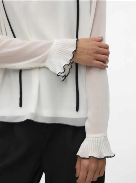 biala-koszula-herle-vero-moda-s-kolor-bialy