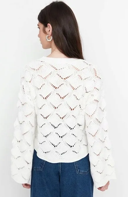 bialy-azurowy-sweter-trendyol-s
