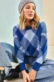 niebieski-sweter-w-krate-bianco-lucci-m